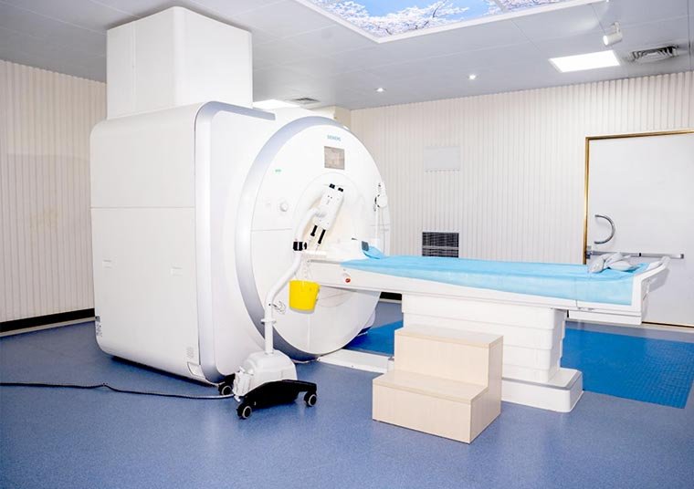 Siemens 3.0T SKYRA MRI